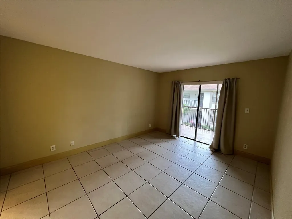 1240 S Military Trail Deerfield Beach FL 33442