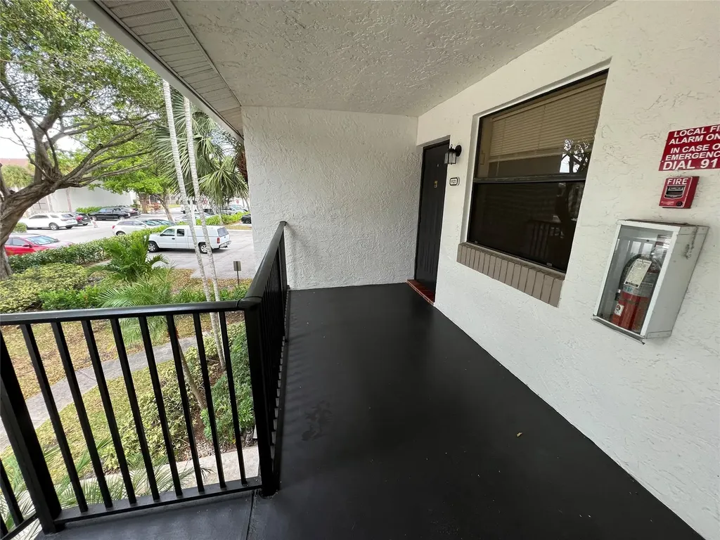 1240 S Military Trail Deerfield Beach FL 33442