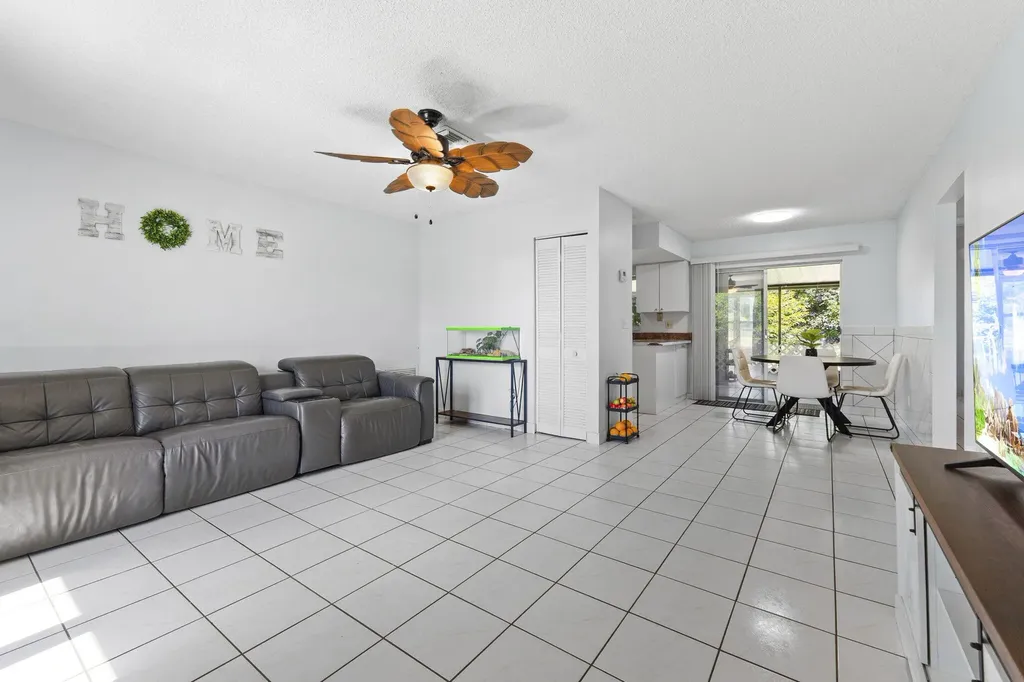 276 NE Summer Road Port St Lucie FL 34983