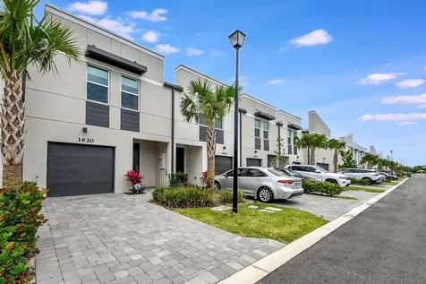 1620 Lindley Street Mangonia Park FL 33407