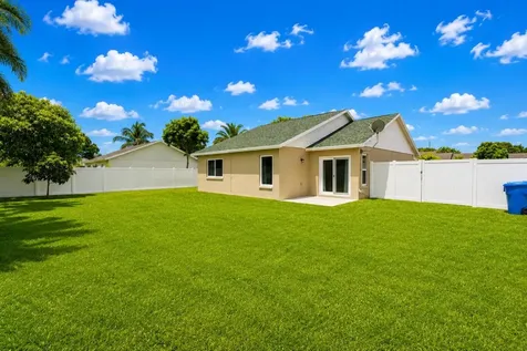 1450 Denlow Lane Royal Palm Beach FL 33411