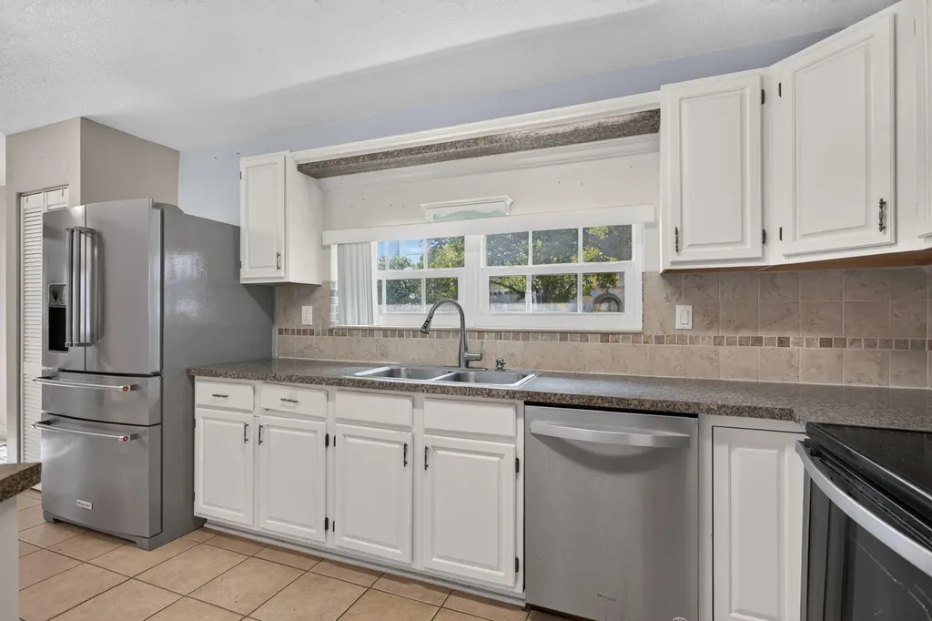 4931 NE 27th Avenue Lighthouse Point FL 33064