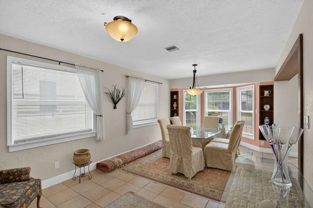 4931 NE 27th Avenue Lighthouse Point FL 33064