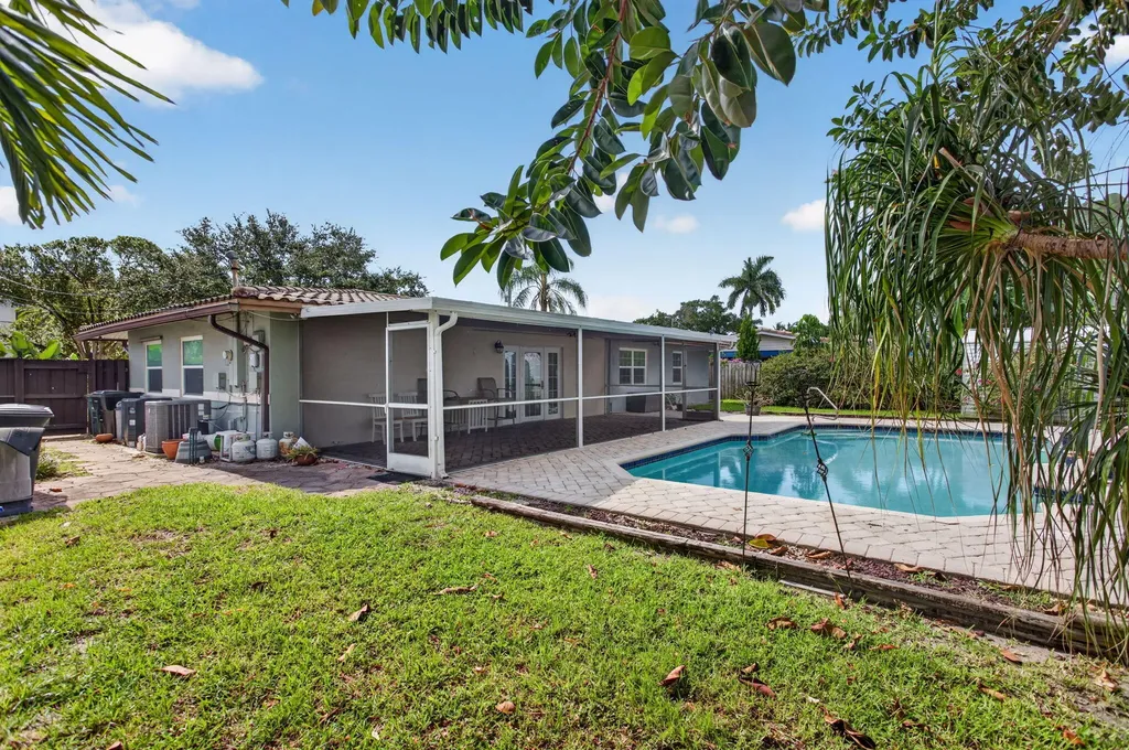 4931 NE 27th Avenue Lighthouse Point FL 33064