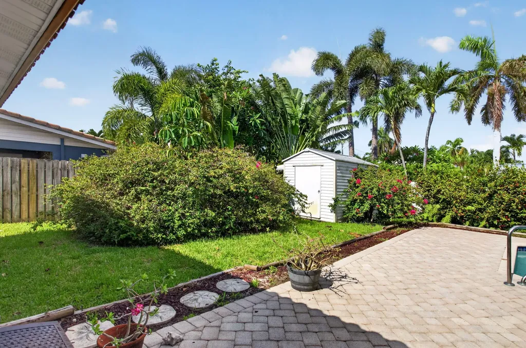 4931 NE 27th Avenue Lighthouse Point FL 33064