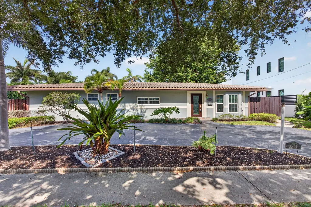 4931 NE 27th Avenue Lighthouse Point FL 33064