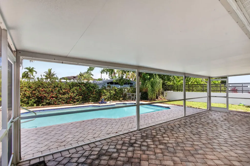 4931 NE 27th Avenue Lighthouse Point FL 33064