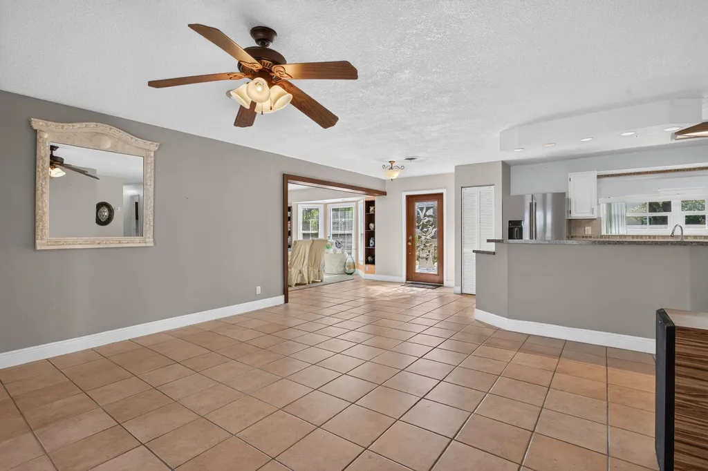 4931 NE 27th Avenue Lighthouse Point FL 33064