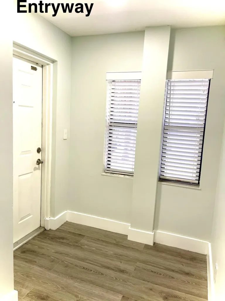 4725 SW 62nd Avenue Davie FL 33314