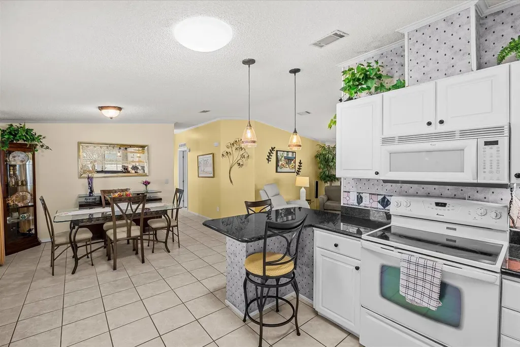 8498 Labelia Court Port St Lucie FL 34952
