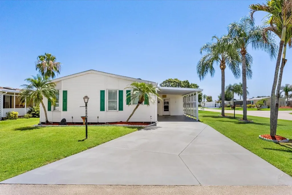8498 Labelia Court Port St Lucie FL 34952