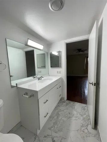 4158 Inverrary Drive Lauderhill FL 33319
