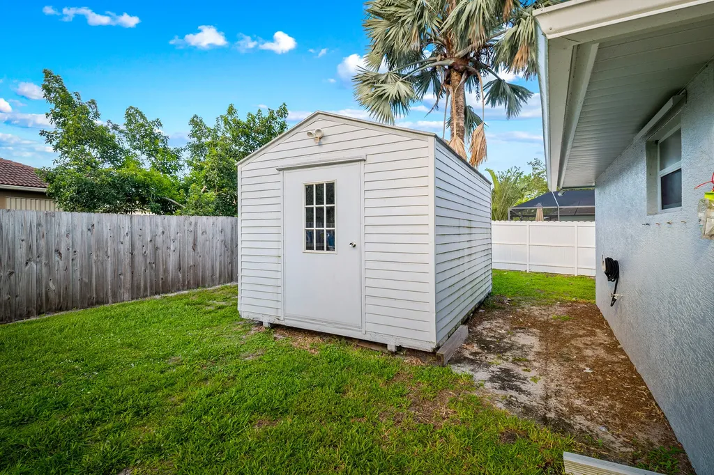 5918 NW Hann Drive Port St Lucie FL 34986
