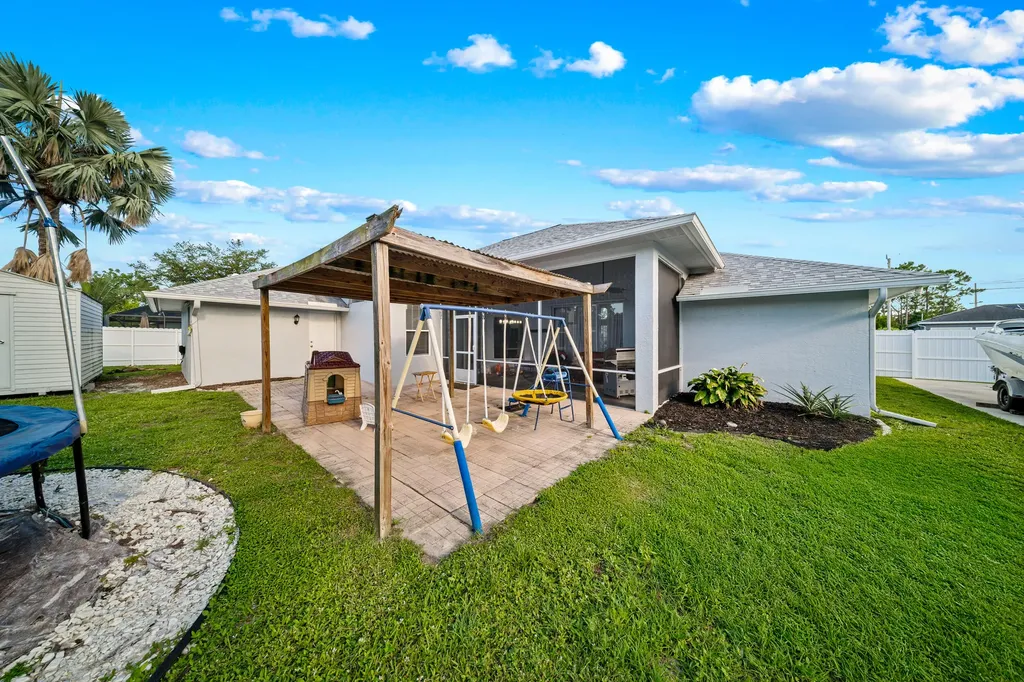 5918 NW Hann Drive Port St Lucie FL 34986