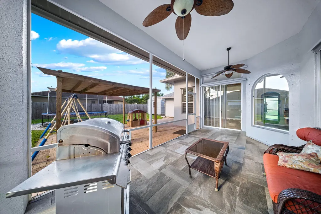 5918 NW Hann Drive Port St Lucie FL 34986