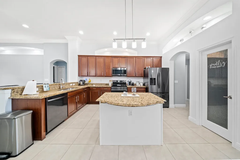 5918 NW Hann Drive Port St Lucie FL 34986