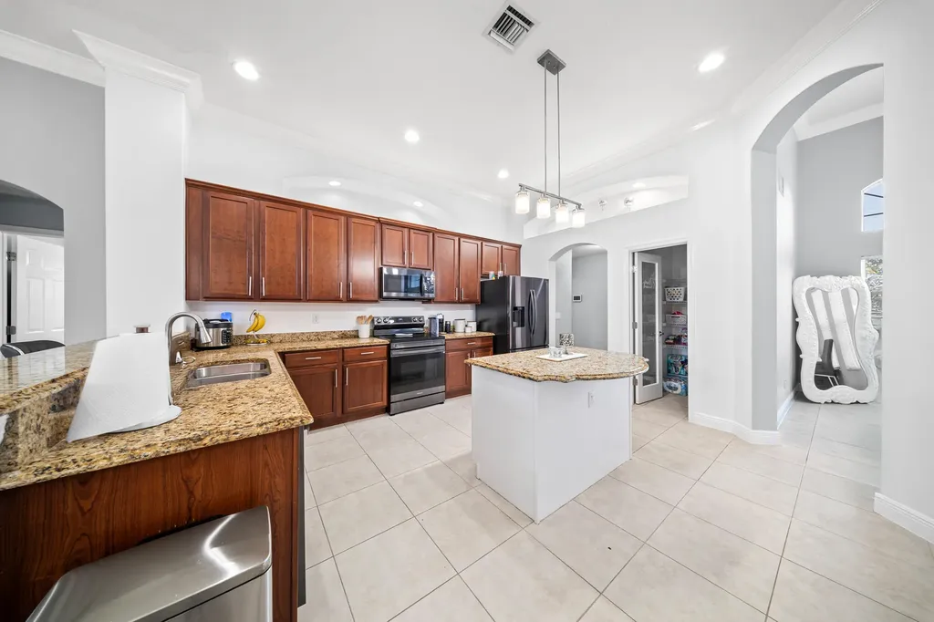 5918 NW Hann Drive Port St Lucie FL 34986