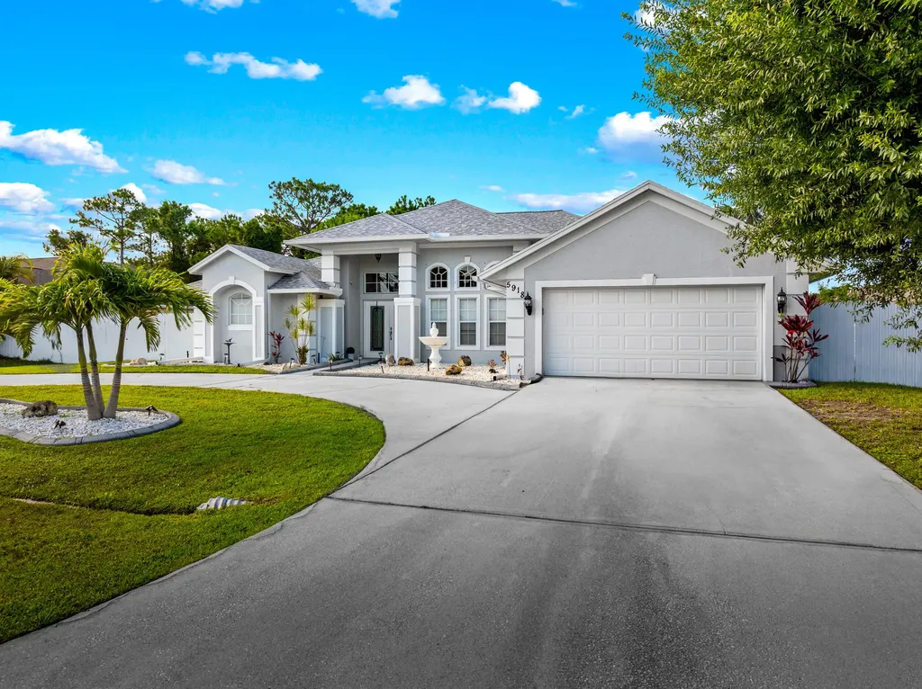 5918 NW Hann Drive Port St Lucie FL 34986