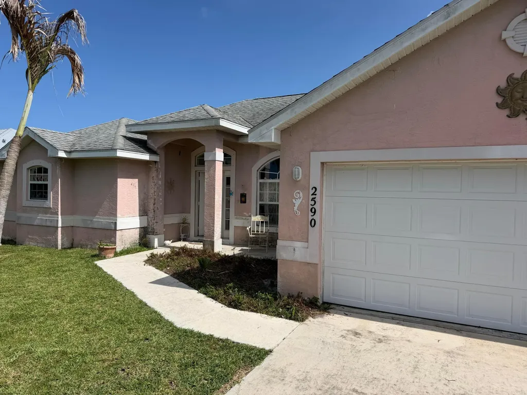 2590 SE South Blackwell Drive Port St Lucie FL 34952