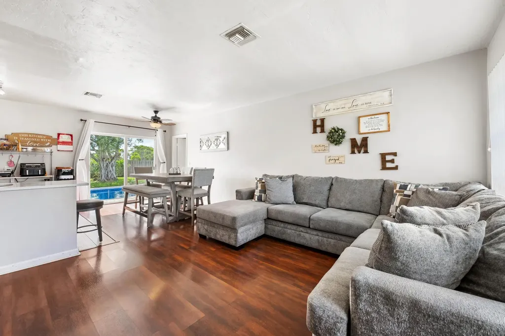 153 Abaco Drive Palm Springs FL 33461