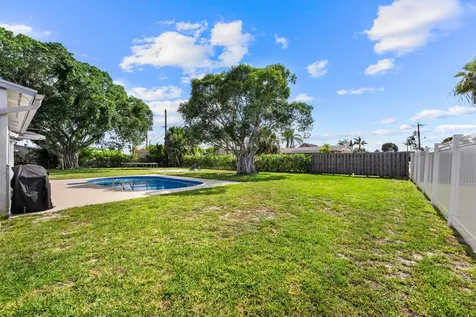 153 Abaco Drive Palm Springs FL 33461