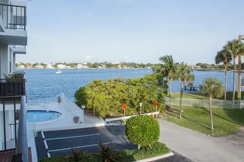 301 Croton Avenue Lantana FL 33462