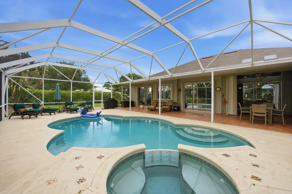2598 SE Hamden Road Port St Lucie FL 34952