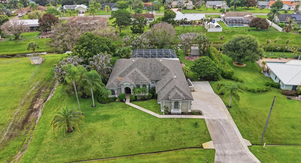2598 SE Hamden Road Port St Lucie FL 34952