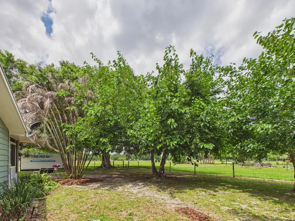 220 SW 67th Drive Okeechobee FL 34974