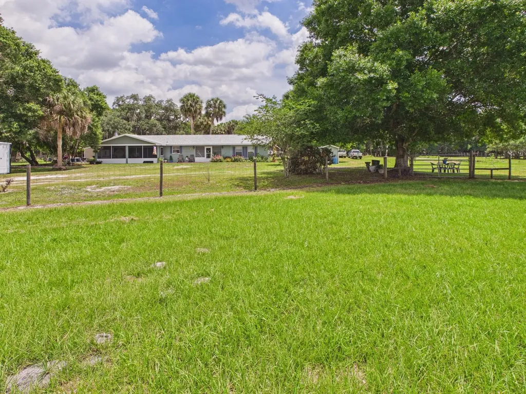 220 SW 67th Drive Okeechobee FL 34974