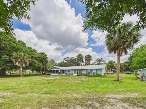 220 SW 67th Drive Okeechobee FL 34974