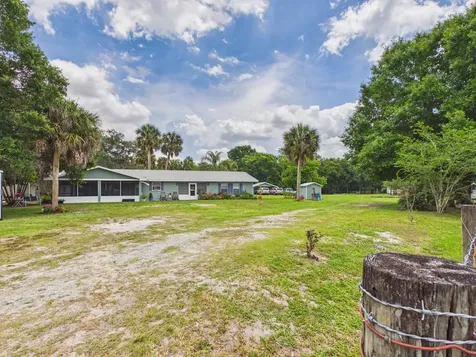 220 SW 67th Drive Okeechobee FL 34974
