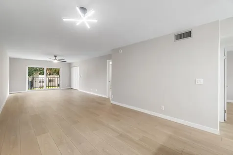 2905 SW 22nd Avenue Delray Beach FL 33445