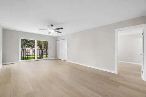 2905 SW 22nd Avenue Delray Beach FL 33445