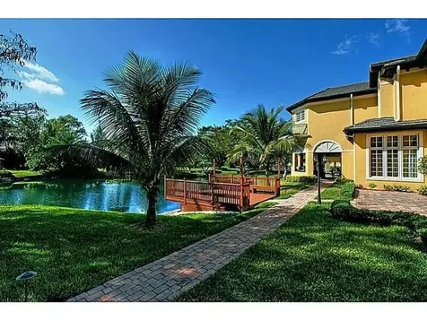 8950 NW 70th Court Parkland FL 33067