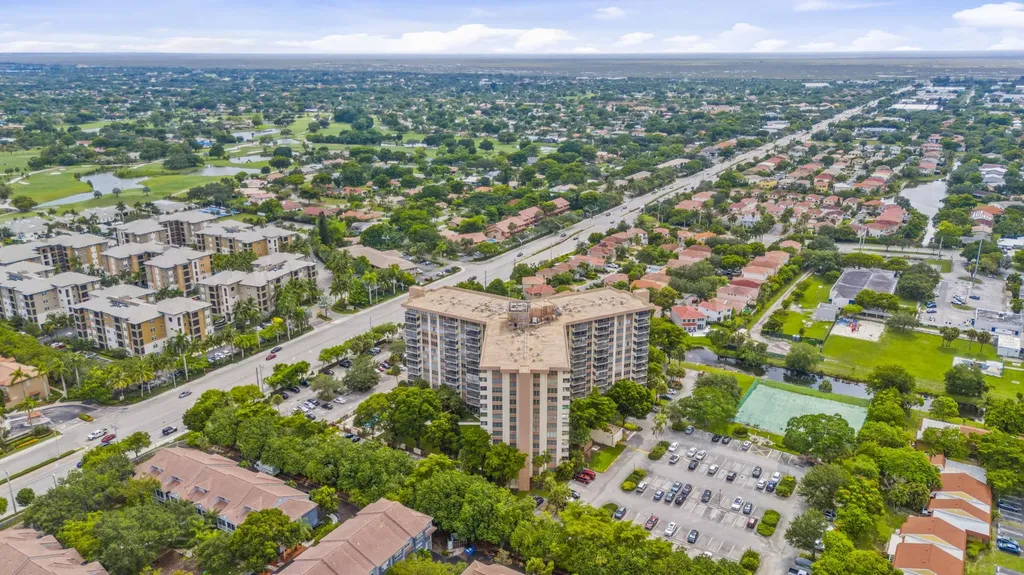 10777 W Sample Coral Springs FL 33065
