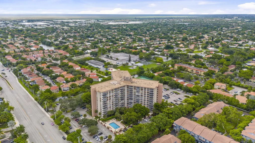 10777 W Sample Coral Springs FL 33065