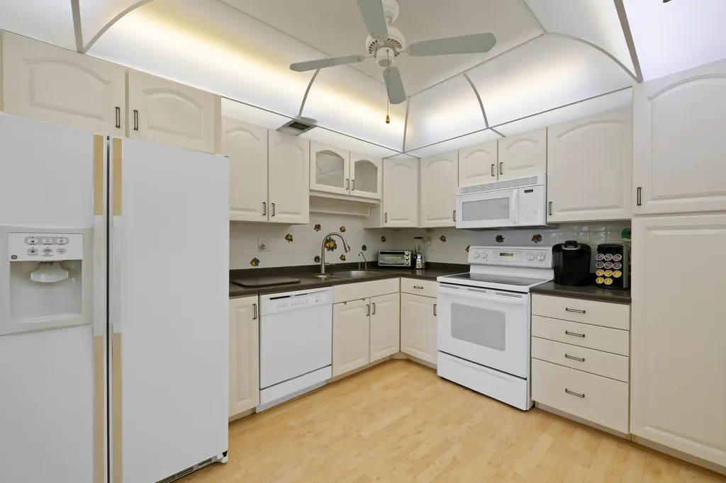 10777 W Sample Coral Springs FL 33065