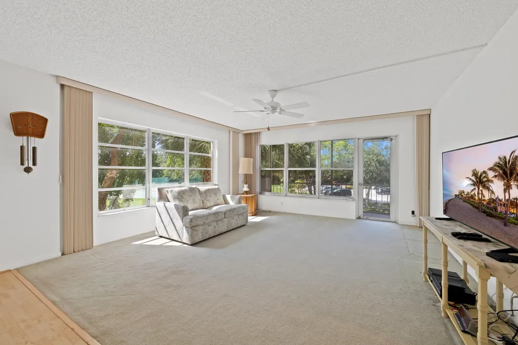 10777 W Sample Coral Springs FL 33065