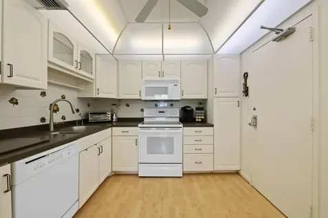 10777 W Sample Coral Springs FL 33065