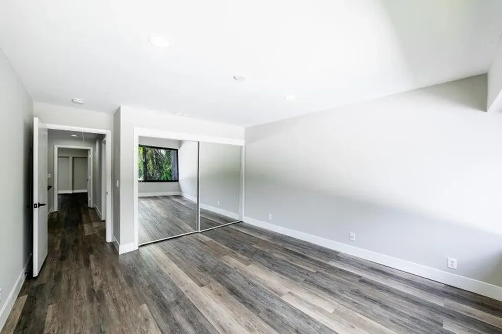 2517 Presidential Way West Palm Beach FL 33401