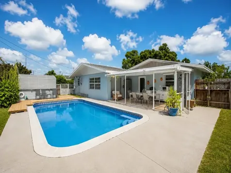 2405 Blossom Court Fort Pierce FL 34982