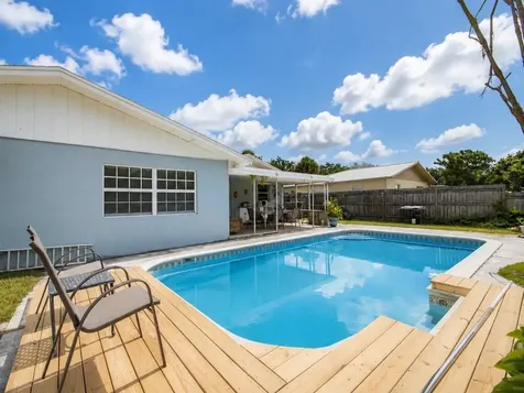 2405 Blossom Court Fort Pierce FL 34982
