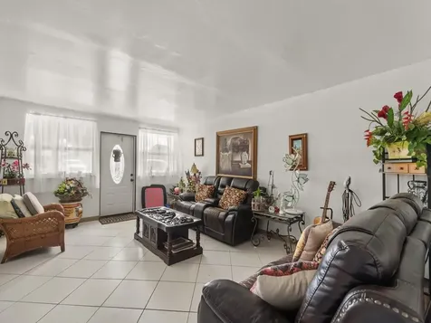 2405 Blossom Court Fort Pierce FL 34982