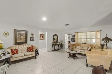 2405 Blossom Court Fort Pierce FL 34982