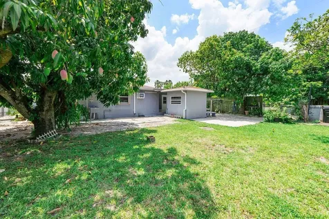 1302 SW 22nd Avenue Fort Lauderdale FL 33312