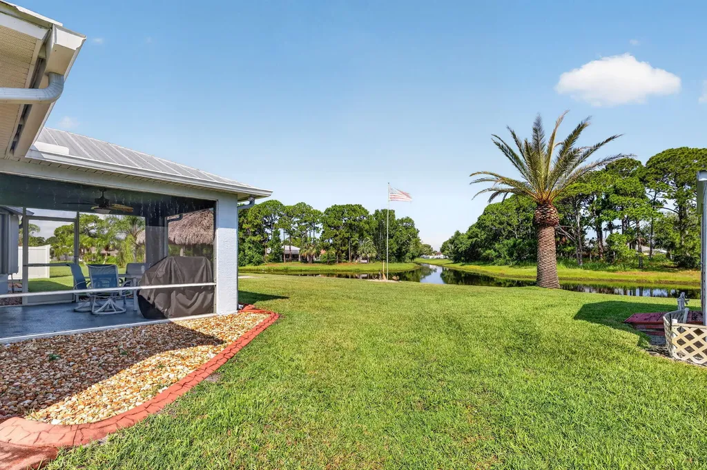 1802 SE Camden Street Port St Lucie FL 34952