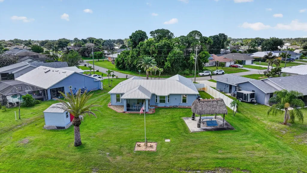 1802 SE Camden Street Port St Lucie FL 34952