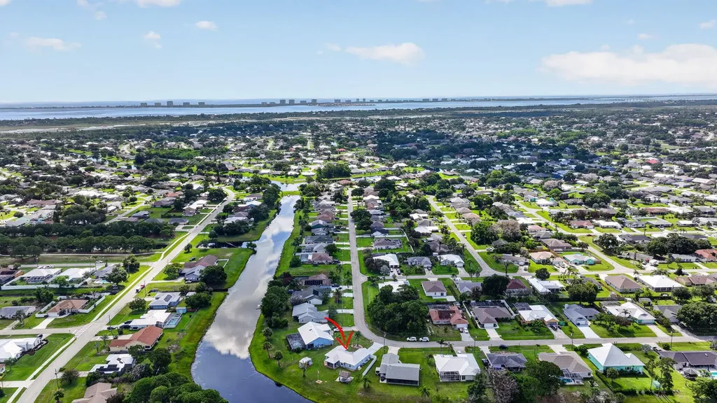 1802 SE Camden Street Port St Lucie FL 34952