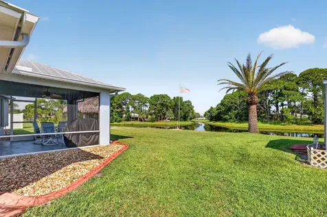 1802 SE Camden Street Port St Lucie FL 34952